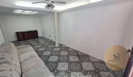 Casa Térrea à Venda com 2 Quartos e Edicula nos Fundos com 148m²