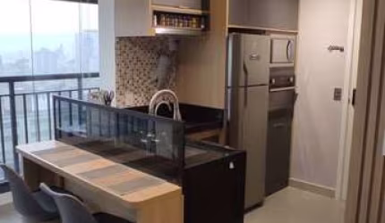 Studio à Venda 27m² ao Lado do Metrô, Mobiliado e com Muito Bom Gosto