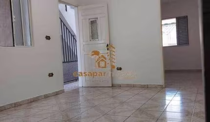 Casa à Venda com 143m², Sendo 2 Casas com 1 Quarto, Excelente Localização