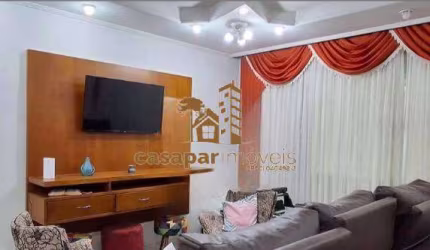Sobrado à Venda com 220m², 3 Suítes com 4 Vagas e Churrasqueira