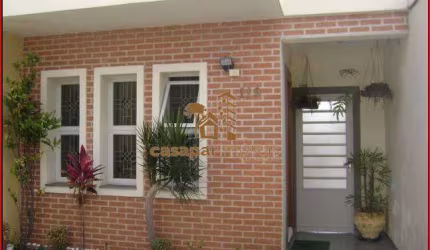 Sobrado à Venda com 180m² no Sacomã, 4 Quartos e Estuda Permuta