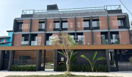Loft Novo com Pé Direito Duplo, Piscina no Terraço, Carregador para Carro Elétrico, à Venda, Campec