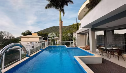 Casa Duplex Mobiliada, com 3 Suítes e Piscina à Venda, Santo Antônio de Lisboa, Florianópolis, SC