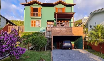 Casa à venda de alto padrão, em condomínio fechado, com 3 suítes, em Santo Antônio de Lisboa, Flori