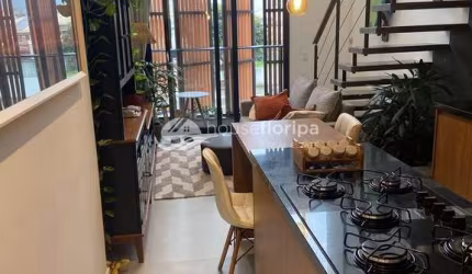 Loft à venda, Campeche, Florianópolis, - Completamente mobiliado 1 vaga de garagem, localizado no n