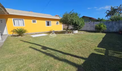 Casa térrea com belo terreno à venda, Ribeirão da Ilha, Florianópolis, SC
