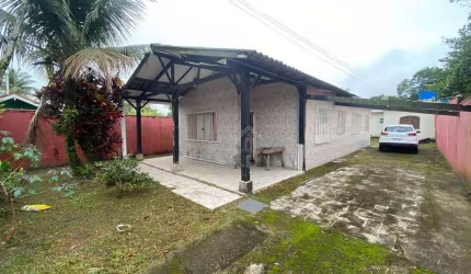 Casa com 3 dormitórios à venda, 242 m² por R$ 650.000 - Indaiá - Bertioga/SP
