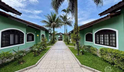 Village com 2 dormitórios à venda, 77 m² por R$ 500.000 - Maitinga - Bertioga/SP
