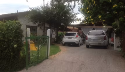 Casa Residencial em Vargem Pequena
