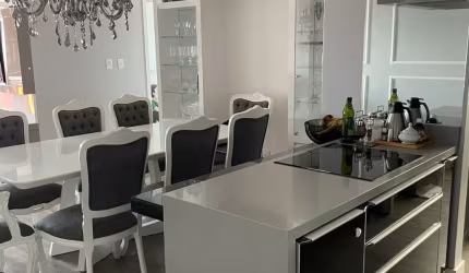 Apartamento com Piscina no Estreito