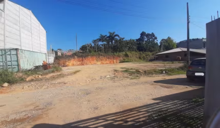 Terreno em Alto Aririu