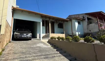 Casa residencial em Forquilhas