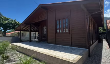 Casa Residencial em Praia de Fora