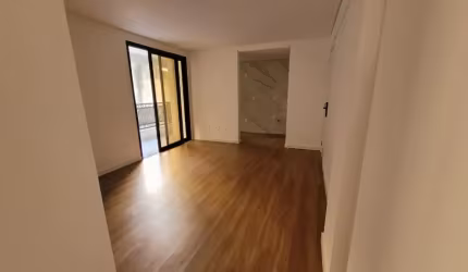 Apartamento em Saco dos Limões