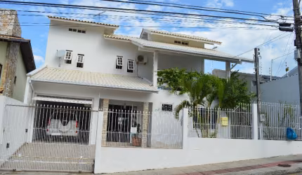 Casa Residencial em Jardim Cidade Florianopolis