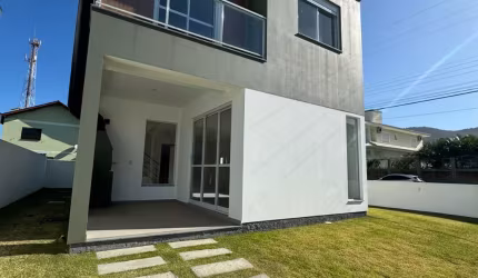 Casa Residencial em Balneário dos Açores