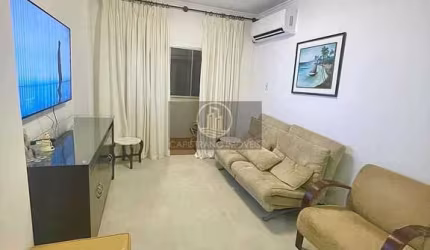 Apartamento para locação anual, quadra mar!