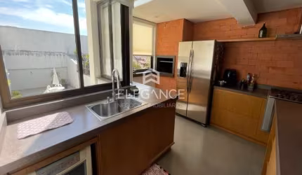 Elegance imóveis vende casa/sobrado em ótima localização, 456m, 4 dormitórios, 1 suítes, closet, piscina e 4 vagas de garagem. Comprar R$ 1.550.000,00