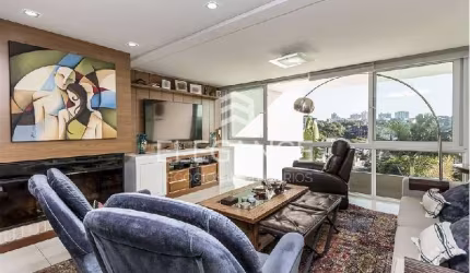Casa com 3 quartos à venda na Rua Professor Ulisses Cabral, 256, Chácara das Pedras, Porto Alegre, 426 m2 por R$ 2.800.000