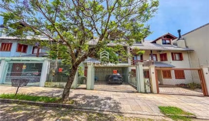 Casa com 3 quartos à venda na Rua Pero Vaz de Caminha, 146, Vila Ipiranga, Porto Alegre por R$ 795.000