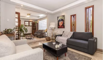 Casa com 4 quartos à venda na Rua Professor Fernando Carneiro, 112, Três Figueiras, Porto Alegre por R$ 1.500.000