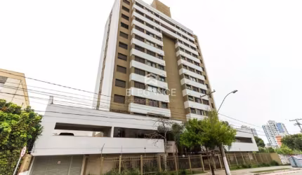 Elegance Imóveis vende lindo apartamento de 2 dormitórios, 1 suíte, churrasqueira e 2 vagas box/garagem cobertas Menino Deus Porto Alegre.