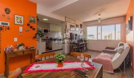 Elegance imóveis vende lindo apartamento semi mobiliado com 3 dormitórios, 1 suíte, churrasqueira piscina e 2 vagas de garagem/box coberta. Bairro Santana - Porto Alegre