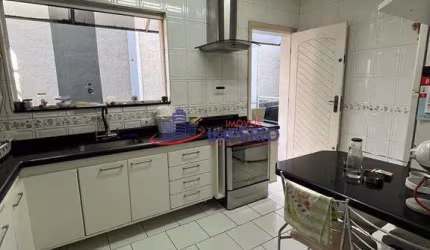 Sobrado com 3 quartos, Jardim Santa Mena, Guarulhos - R$ 1.55 mi, Cod: 9855