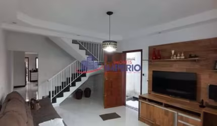 Sobrado com 3 dorms Guarulhos - R$ 680 mil