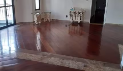 Cobertura na Água Fria 3 suites 5 vagas!