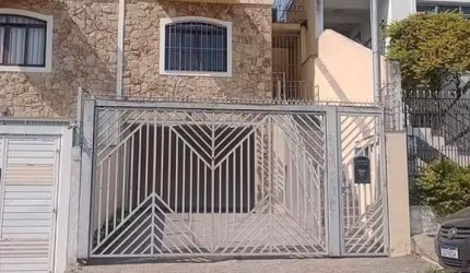 Sobrado na Vila Portuguesa 3 dormitórios e 3 vagas