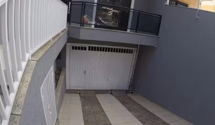 Sobrado na Vila Amália 3 suites 6 vagas!