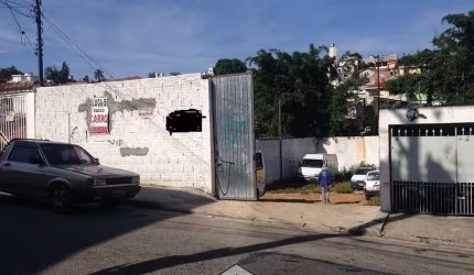 Terreno na Vila Amélia c/ casas velhas!