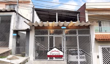 Casa térrea na Vila Ede 2 dormitórios 2 vagas!