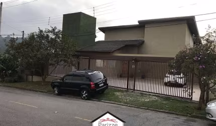 Casa 4 dormitórios 6 vagas na Serra da Cantareira