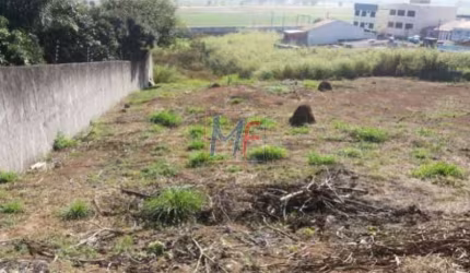 REF 7150 - Terreno comercial de 1.470 m²  ( 3 lotes de 10 x 40 mts) , localizado em Jundiaí- Mogi das Cruzes. Estuda propostas.