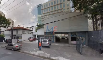 Ótimo prédio comercial no bairro Indianópolis de 1.568 m² e 1.200 m² de terreno. Ideal para hotel ou hospital, não aceita permutas. REF: 8277