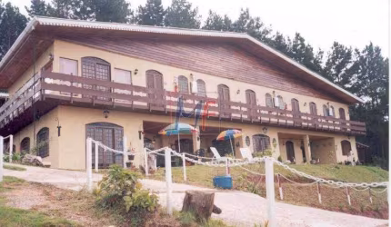 REF 8444 - Pousada  para Venda a 3 KM do Centro de Capivari em Campos  com 16 dorms, sendo , 16 suítes, 1000 m a.c. terreno c/22 mil m2.