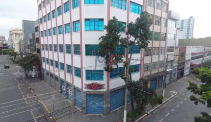 REF: 12.502 Excelente Prédio  Comercia de esquina no  Brás, 1720m²  A.C  com 6 pavimentos ,térreo para loja mais 5 pavimentos /elevador.