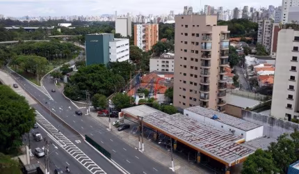 REF 3912 Excelente Flat com renda de R$2.800,00 ( base ano 2021) na Vila Mariana, com 30 m² útil, varanda e garagem. Bom para investidor.
