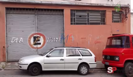 Excelente Galpão na Vila Antonieta, 600 m² a.u., com refeitório, vestiário, 5 banheiros, espaço p/ máquinas com energia trifásica (REF 17.566)