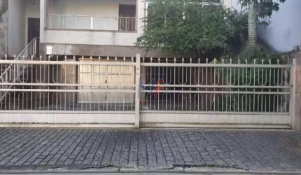 Excelente terreno com Casa Comercial no bairro  Vila Canero, com 560 m² a.c., e 560 m² terreno, 9 dorms., 3 banheiros, 12 vagas. REF: 17.754