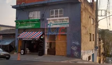 Excelente prédio comercial na Vila Paranaguá, com 650 m² a.c., 160 m² terreno ,  2 testadas, Zoneamento ZC. Estuda permuta (REF 18.180)