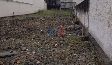 Excelente terreno em Santana, com 450 m² , testada de 9m e 50m de fundos. Prox. Metrô Santana . ZC . Aceita permutas. (REF 18.628)