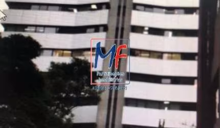Excelente Conjunto Comercial Itaim Bibi,  62 m² a.u., 2 vagas, 2 banheiros, fácil acesso ao metrô. Locado Bom para Investidor . REF: 18.869