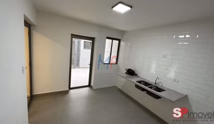 Excelente casa no Morro dos Ingleses, 241m² a.u., 3 quartos (3 suítes), sala, escritório, salão de festas, churrasqueira, 2 vagas. ZEU  (REF 19.013)
