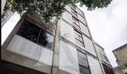 Excelente prédio comercial no bairro de Mirandópolis, 1139 m² a.c., 430 m²  terreno , testada de 13 m,  23 vagas. Zoneamento ZEU.  Prox. Av. Jabaquara (REF 19.022)