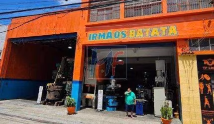 Excelente Galpão localizado no Brás , com 1770 m² a.c., 1 copa, 2 salas, 3 banheiros (vestiários) e 10 vagas de garagem.  ZEM. REF: 19.246