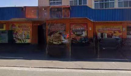 Excelente terreno em São Miguel Paulista, com 677 m2, e 1.084 m2 a.c.,  composto por um salão comercial, 2 casas e 10 vagas. Prox. Rua Parnaíba (REF 19.886)