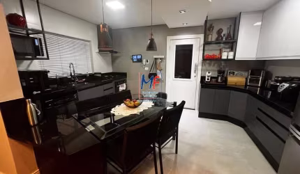Excelente sobrado  V. Moinho Velho, com 110m²terreno, 97 m2 a.u.,  2 suítes, sala, cozinha, home office, home gym (equipado), churrasqueira, 2 vagas (REF 20.064)